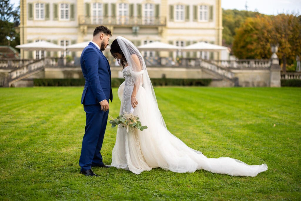 Villa Wenkenhof, Basel. Couple session with bride and groom