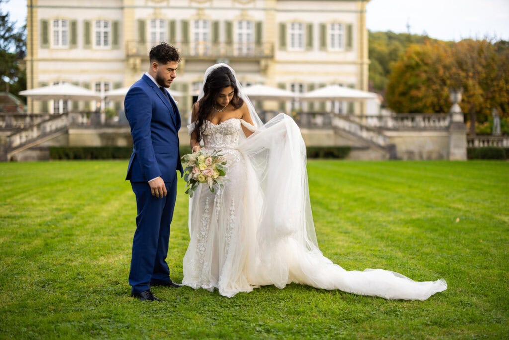 Villa Wenkenhof, Basel. Couple session with bride and groom