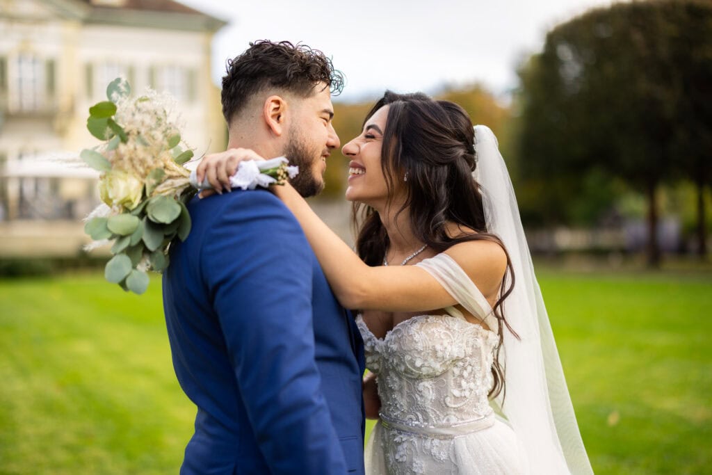 Villa Wenkenhof, Basel. Couple session with bride and groom