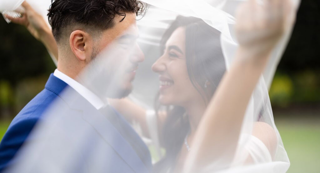 Villa Wenkenhof, Basel. Couple session with bride and groom