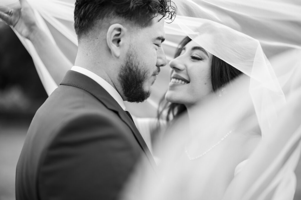 Villa Wenkenhof, Basel. Couple session with bride and groom