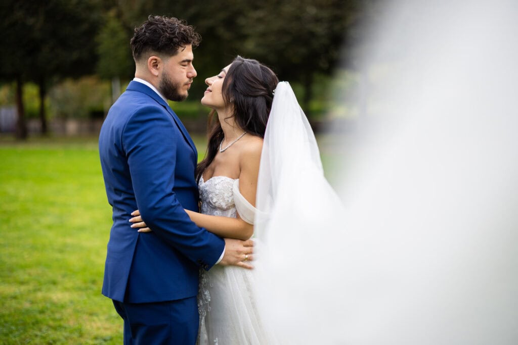 Villa Wenkenhof, Basel. Couple session with bride and groom