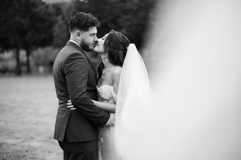 Villa Wenkenhof, Basel. Couple session with bride and groom