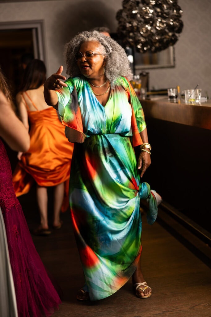 Guests dancing and celebrating during the wedding party at Schloss Hünigen in Bern