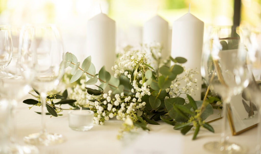 Wedding at Moschti Stäfa, Zürich. Getting ready. Decoration