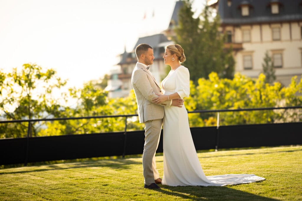 Wedding at Grand Hotel Dolder, Zürich. Sunset photoshoot with bride and groom
