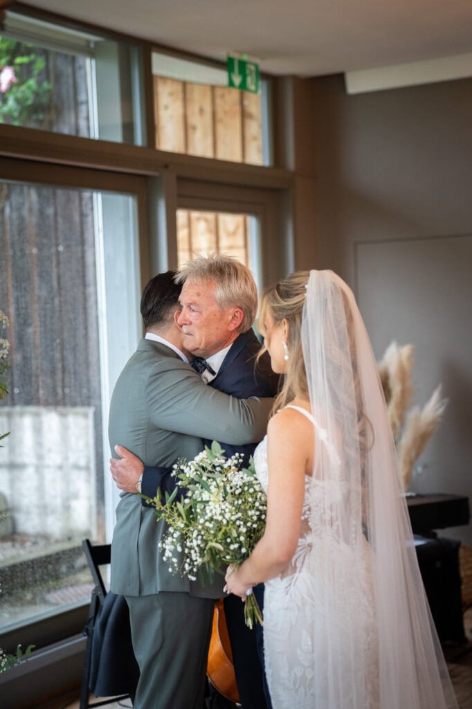 Wedding at Moschti Stäfa, Zürich. Ceremony