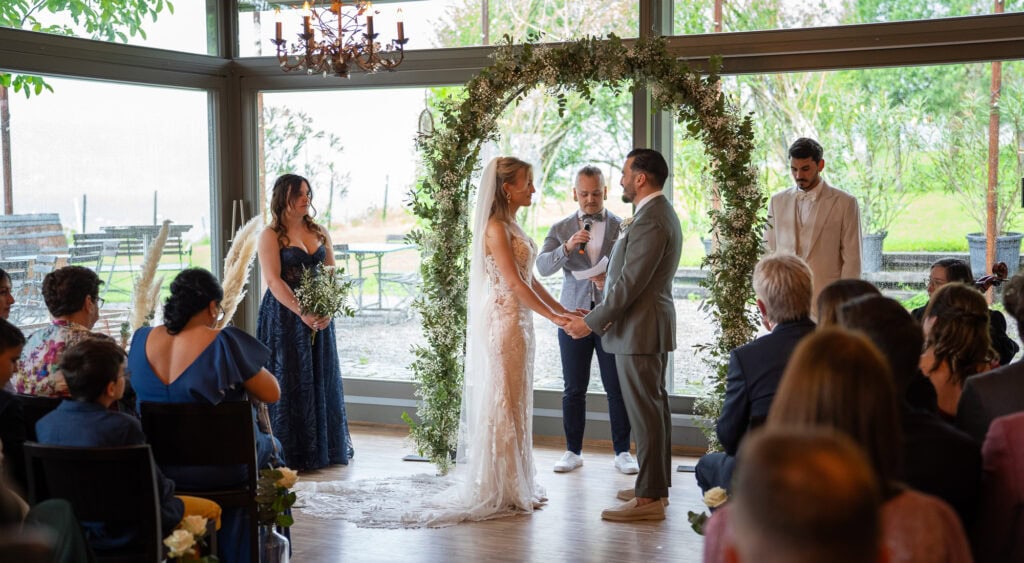 Wedding at Moschti Stäfa, Zürich. Ceremony