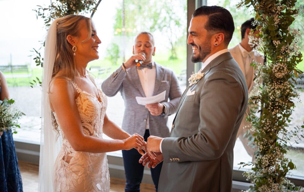 Wedding at Moschti Stäfa, Zürich. Ceremony