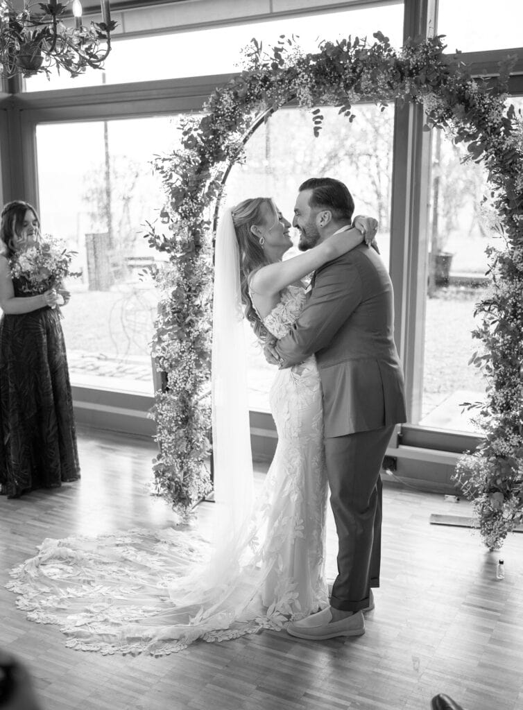 Wedding at Moschti Stäfa, Zürich. Ceremony