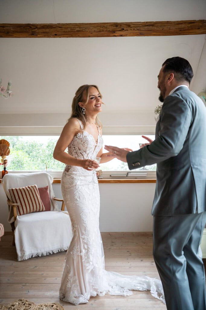 Wedding at Moschti Stäfa, Zürich. Couple session with bride and groom