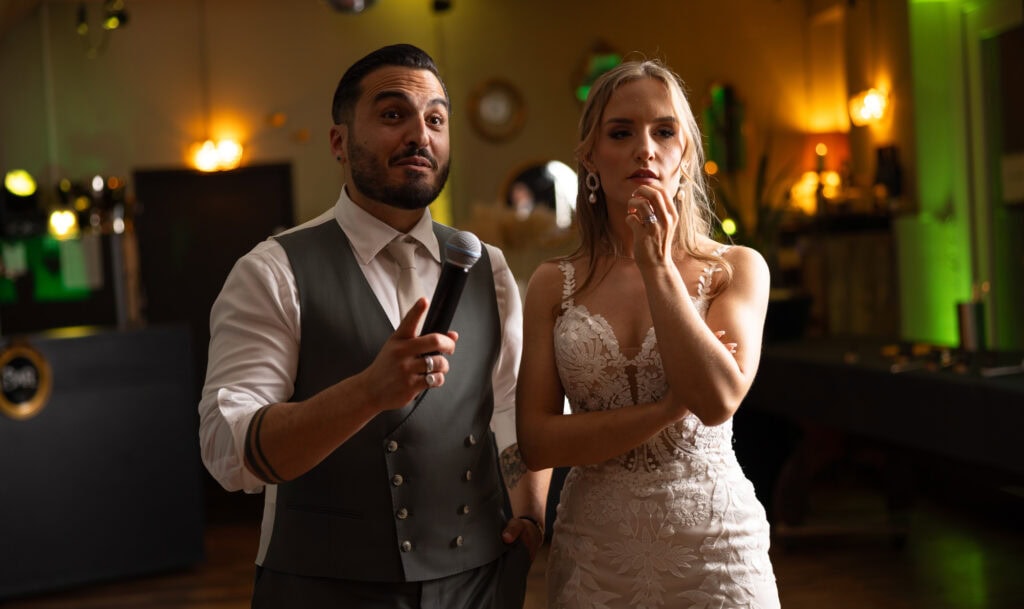 Wedding at Moschti Stäfa, Zürich. Games with bride and groom