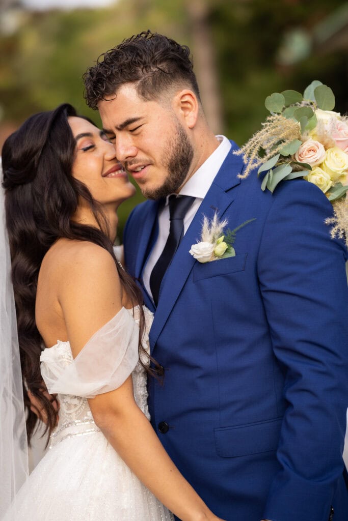 Villa Wenkenhof, Basel. Oldtimer with bride and groom