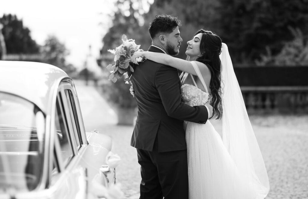 Villa Wenkenhof, Basel. Oldtimer with bride and groom