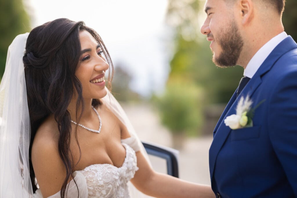 Villa Wenkenhof, Basel. Oldtimer with bride and groom