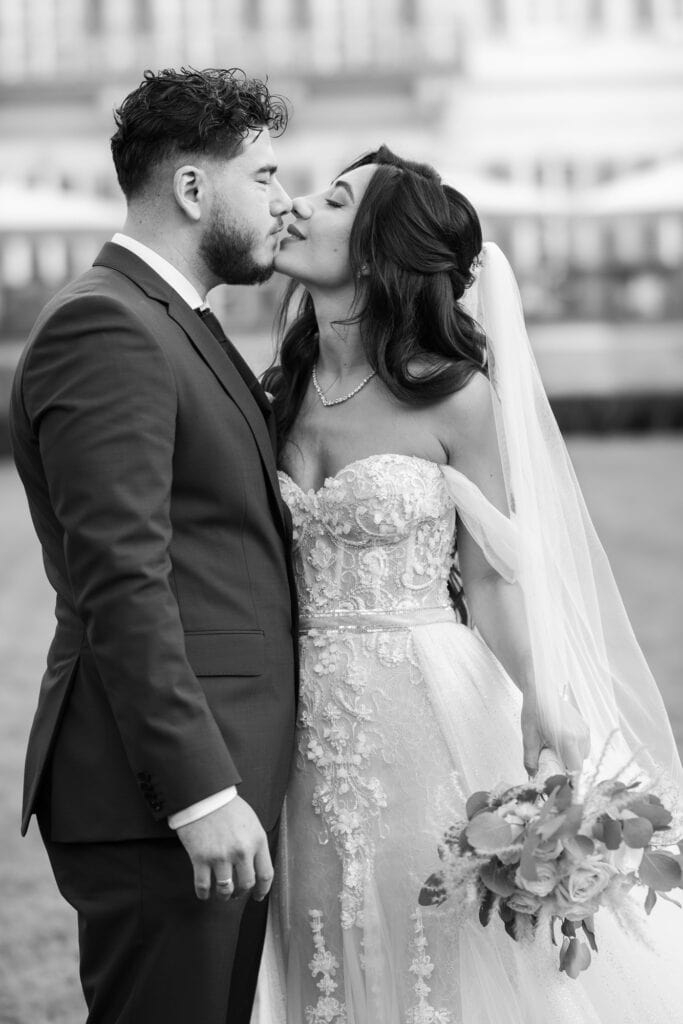 Villa Wenkenhof, Basel. Couple session with bride and groom