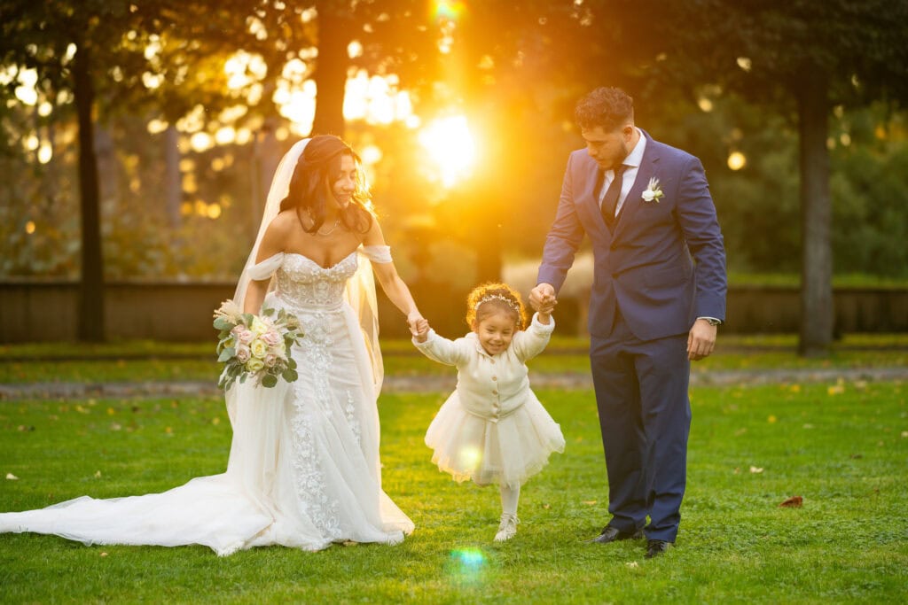 Villa Wenkenhof, Basel. Couple session with bride and groom, and her daughter