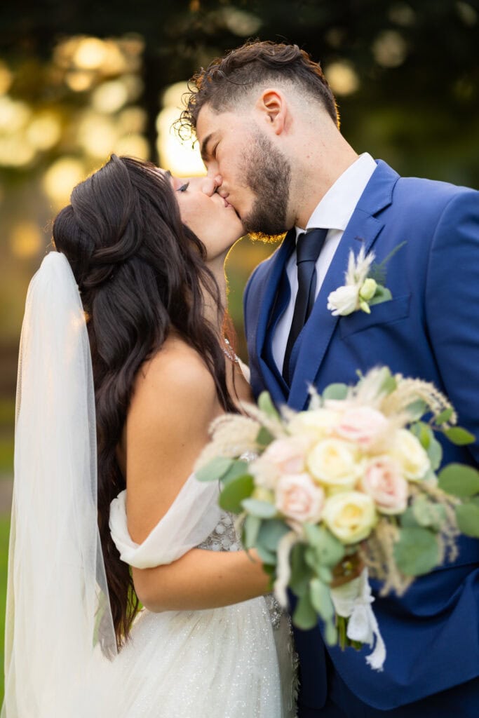 Villa Wenkenhof, Basel. Couple session with bride and groom