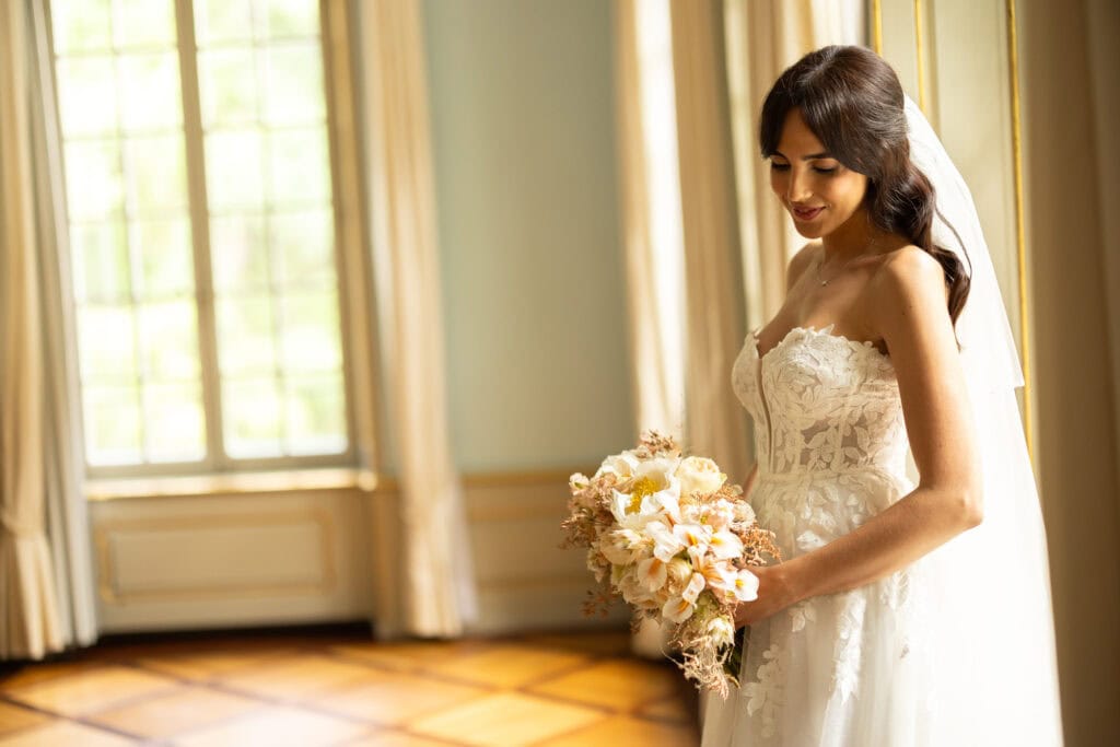 Bride before the ceremony. Bride photoshoot at Schloss Hünigen.