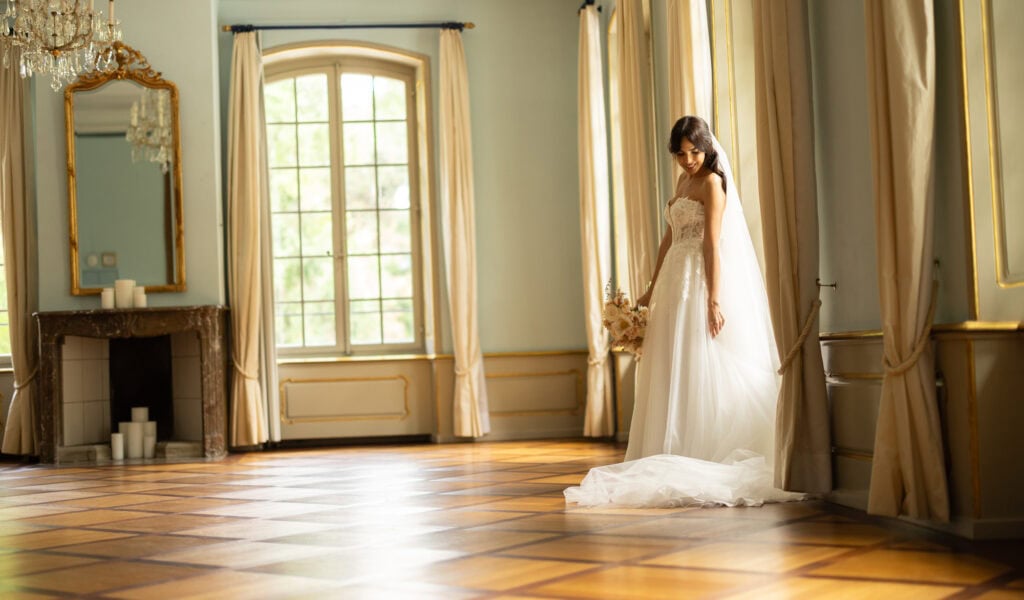 Bride before the ceremony. Bride photoshoot at Schloss Hünigen.