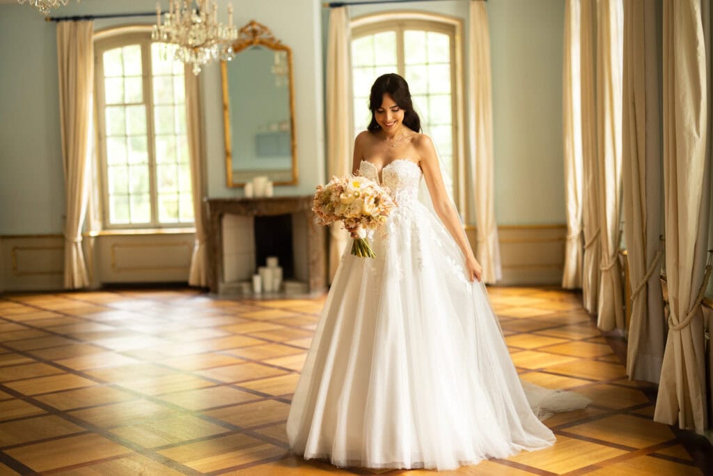 Bride before the ceremony. Bride photoshoot at Schloss Hünigen.
