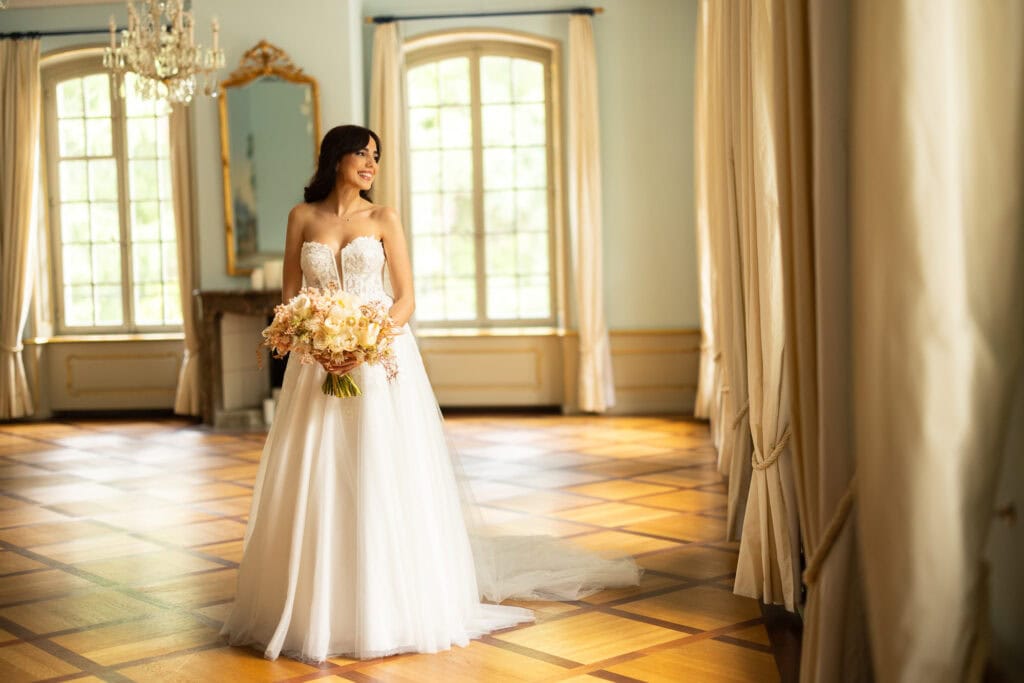 Bride before the ceremony. Bride photoshoot at Schloss Hünigen.