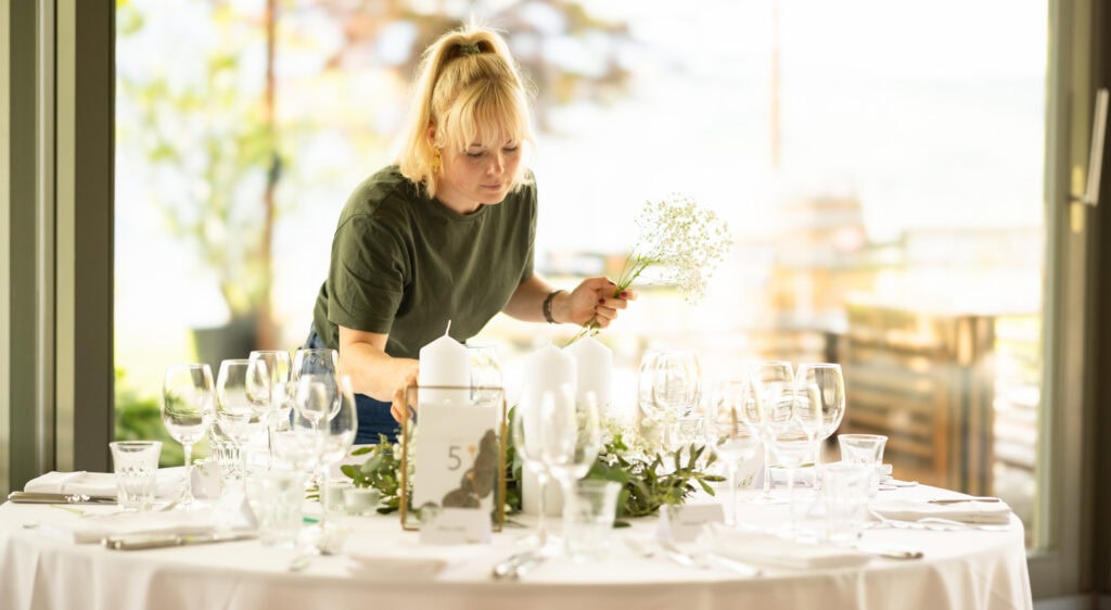 Wedding at Moschti Stäfa, Zürich. Getting ready. Decoration