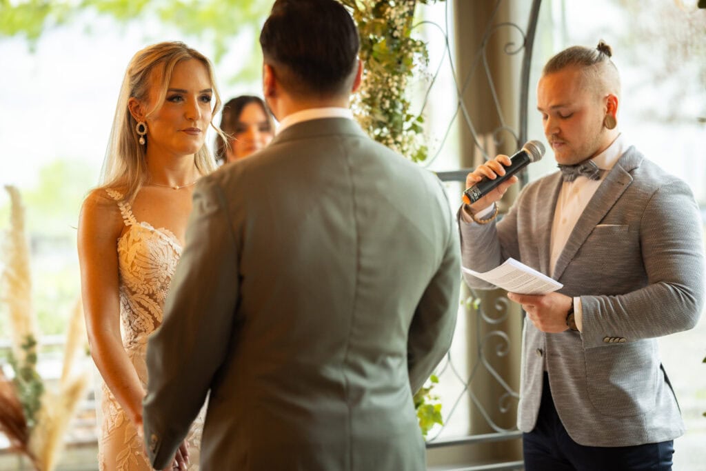 Wedding at Moschti Stäfa, Zürich. Ceremony